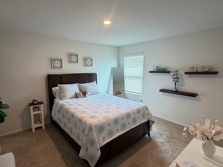 2910 Acacia Dr — Photo 11