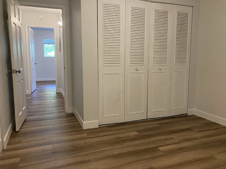 633 SE Flint St #15 — Photo 12