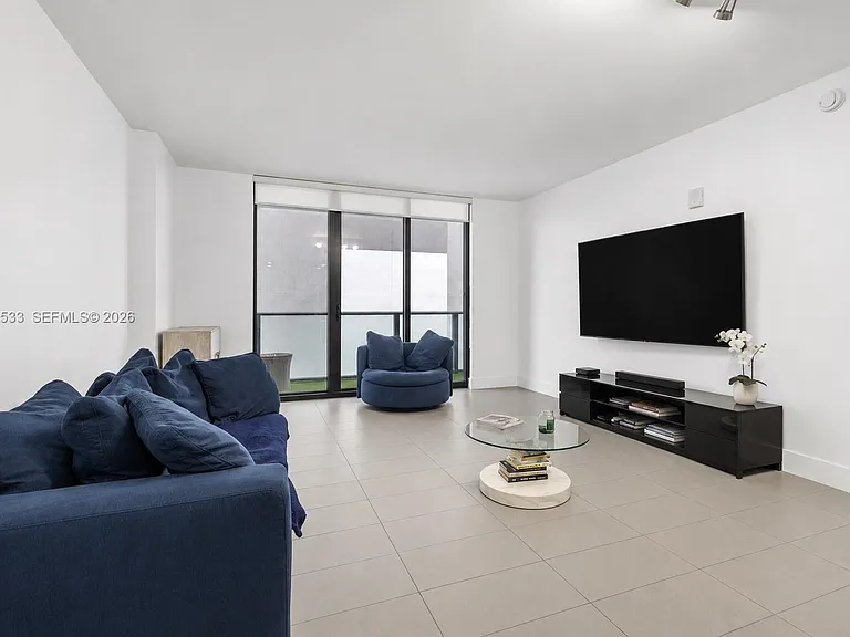 1600 NE 1st Ave #1418 — Photo 3