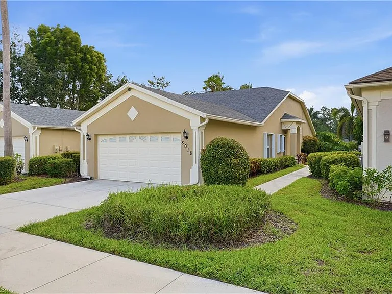 8018 Tauren Ct — Photo 2