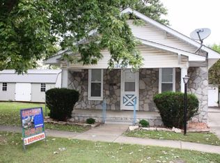306 E Franklin St, Palestine, IL 62451