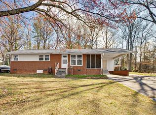 2005 Random Dr, Greensboro, NC 27407