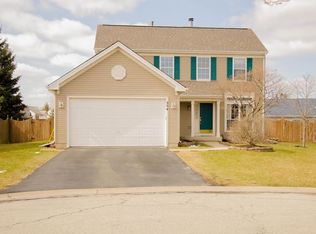 354 S Sagebrush Cir, Round Lake, IL 60073