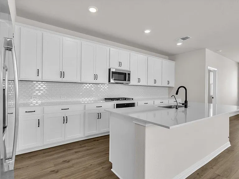 302 Willow Heights Dr — Photo 10