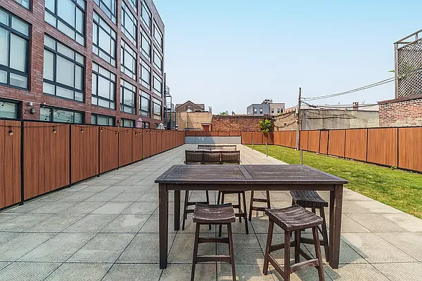 Rented by Platinum Forbes Global Properties | media 14