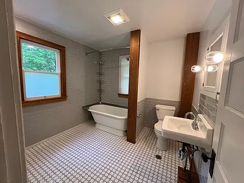 604 Spencer Rd #1 — Photo 18