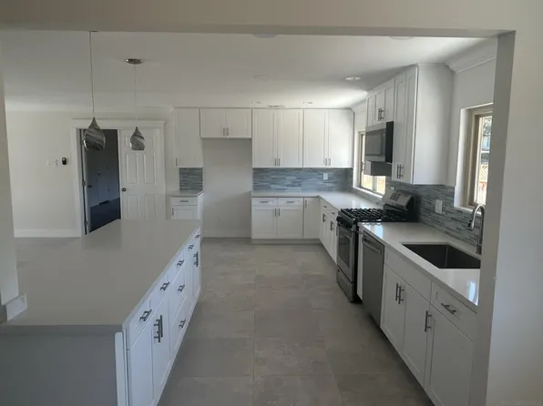35 El Rancho Vis, Chula Vista, CA 91910