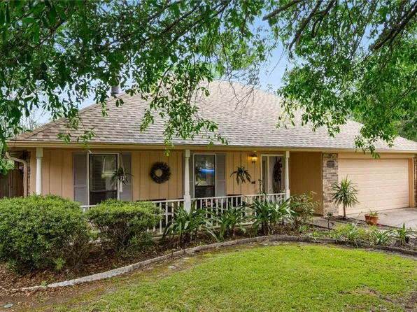 808 Lake Felicity Ct, Slidell, LA 70461