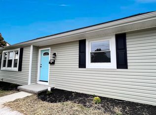 32 Morris Rd, New Castle, DE 19720