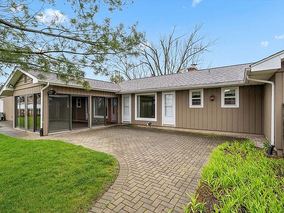 2nd image of 1717 Kensington Pl