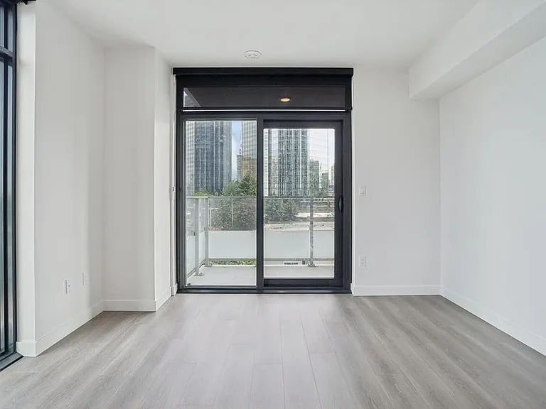 6608 Sussex Ave #504 — Photo 13