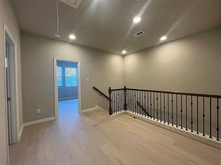 8266 Primrose Way — Photo 11