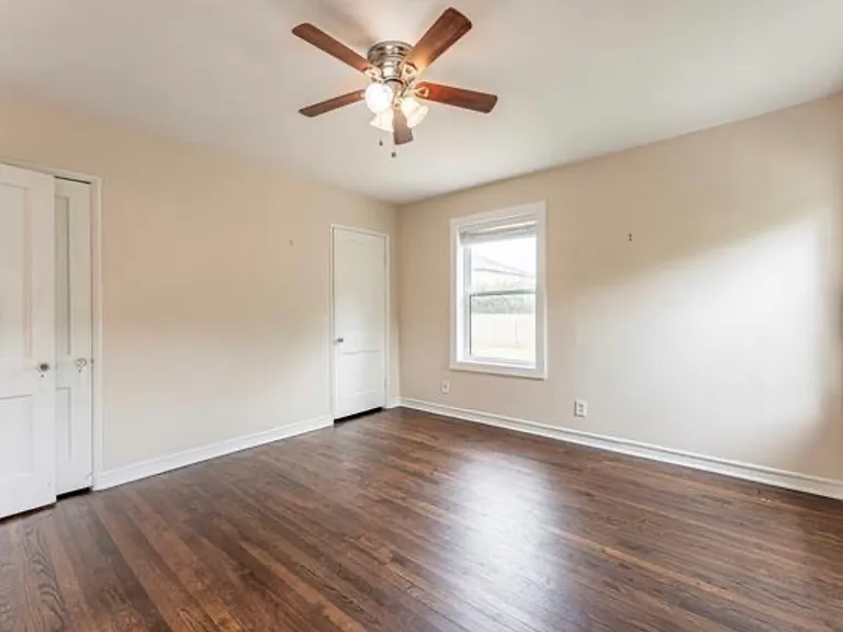 4922 W University Blvd — Photo 4