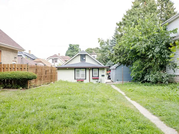 2730 North 56th STREET, Milwaukee, WI 53210