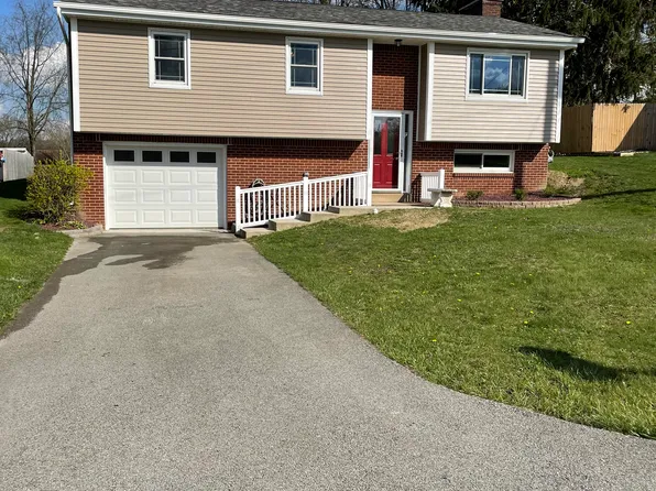 110 Sandra Dr, Delmont, PA 15626