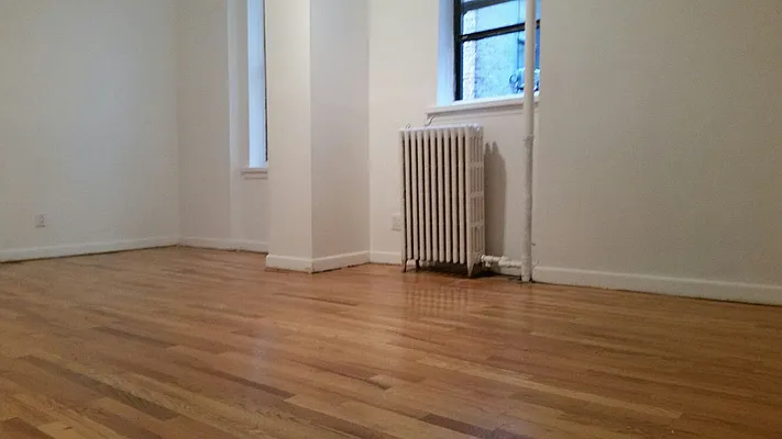 Rented by Cohen Smith Chang LLC | media 16