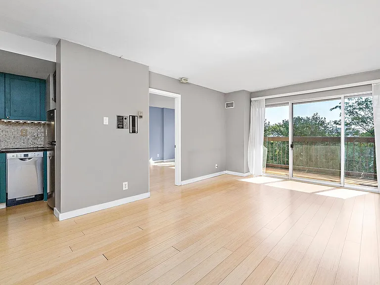 2525 Main St #704 — Photo 9
