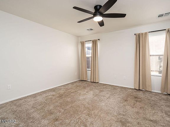5th image of 2939 S Pantano Edge Dr