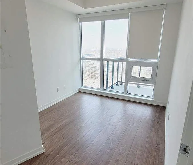 49 E Liberty St #2310 — Photo 6