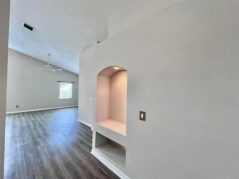 70 Wellesley Ln — Photo 10