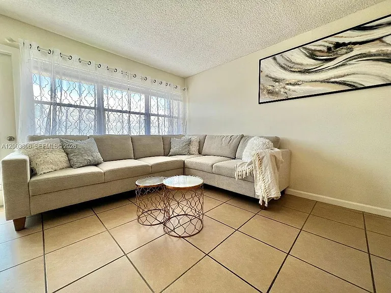 401 Golden Isles Dr #1011 — Photo 4