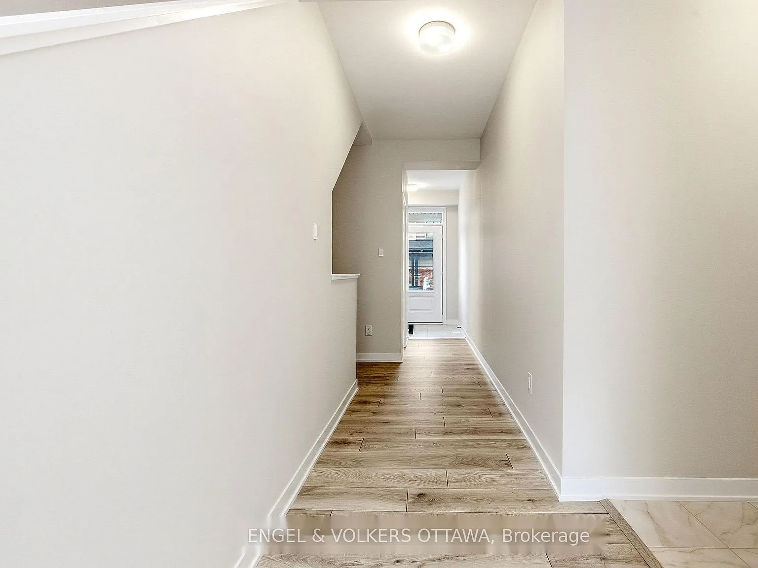 4 bed, $2,700 — Photo 3