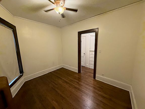 5th image of 1228 E Brady St APT A