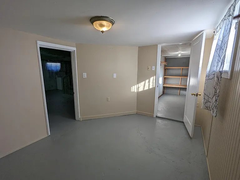 2404 W Kiernan Ave — Photo 26