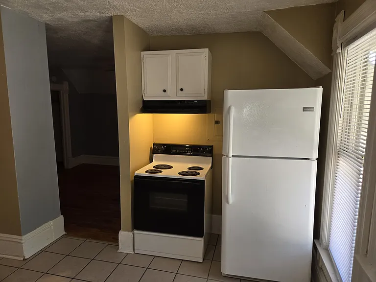 502 Pearl St #2 — Photo 11