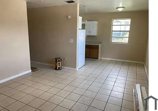 2762 NW 14th Ct — Photo 8