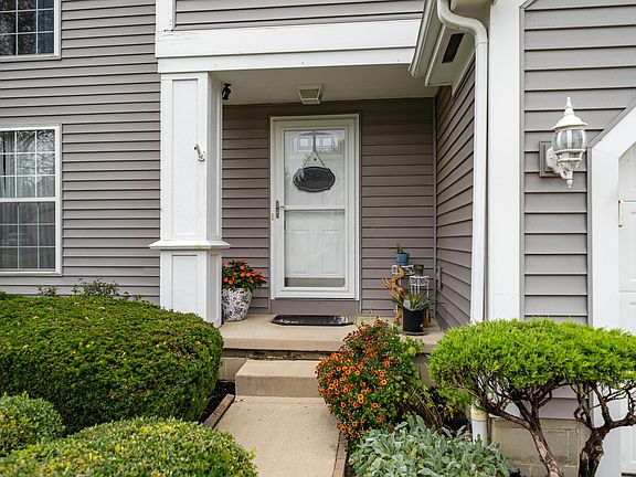 3rd image of 6697 Windstar Dr
