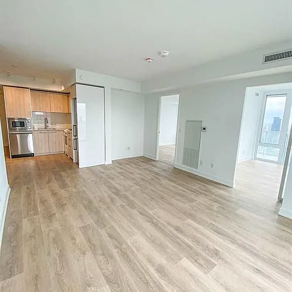 501 Yonge St #3209 — Photo 3