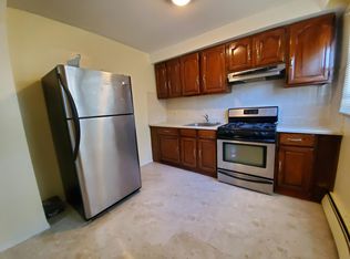 962 Dana Ave, Valley Stream, NY 11580