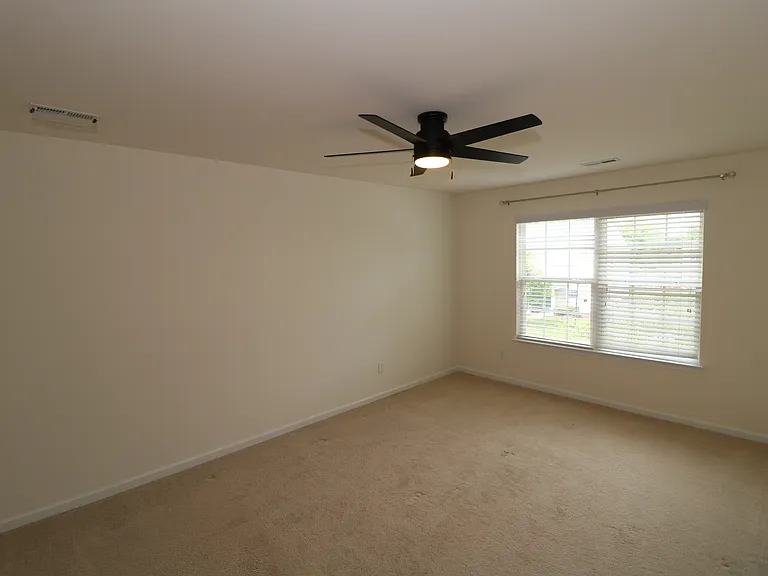 4022 Linsbury Ct — Photo 22