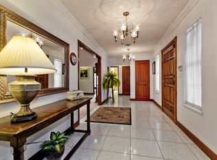 2885 Redwood St, Las Vegas, NV 89146