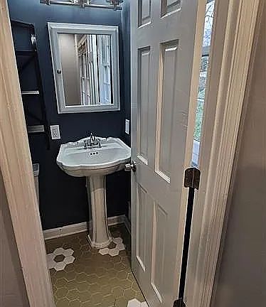 5th image of 4815 Luray Dr