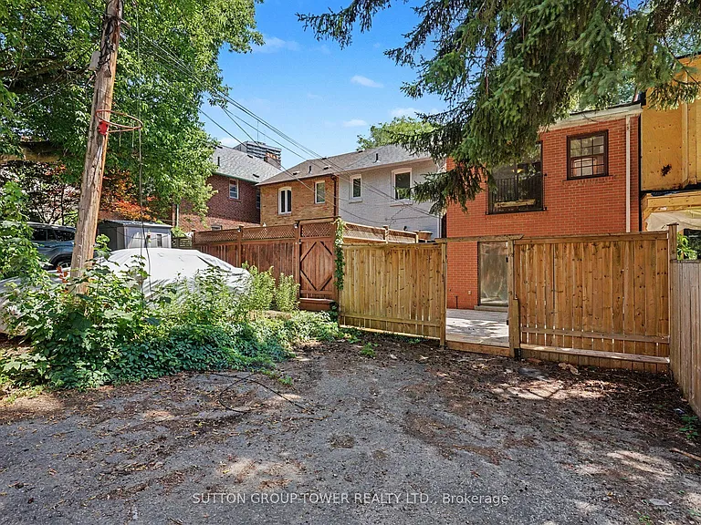 118 Castlefield Ave — Photo 30