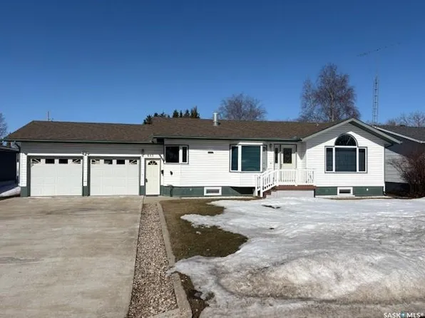 643 2nd STREET NE, Preeceville, SK S0A 3B0