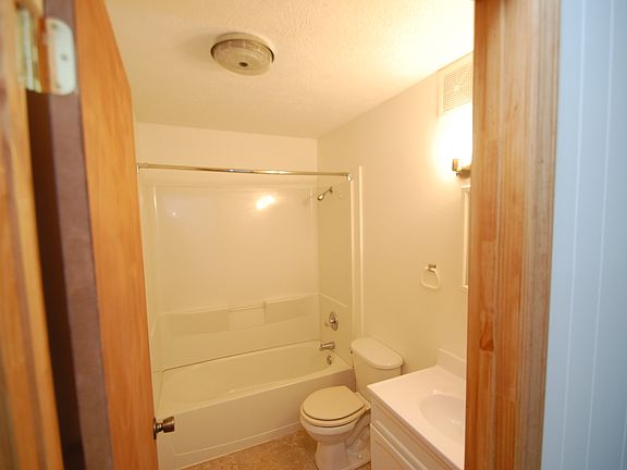 2nd image of 523 E Douglas St APT 3