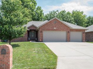 3704 W Broadmoor St, Springfield, MO 65807