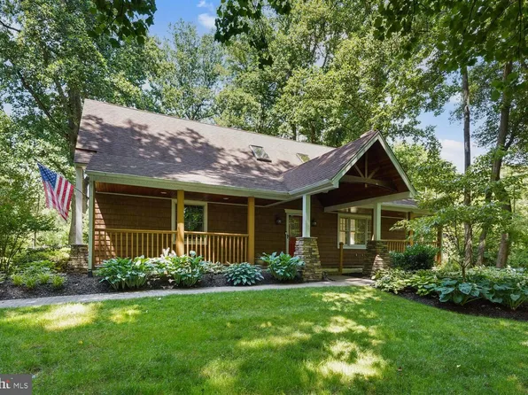 1198 Old Jordan Rd, Holland, PA 18966