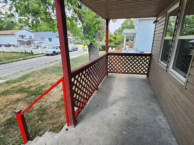 514 N Ohio Ave — Photo 12