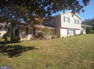 8 Hellam Dr, Mechanicsburg, PA 17055
