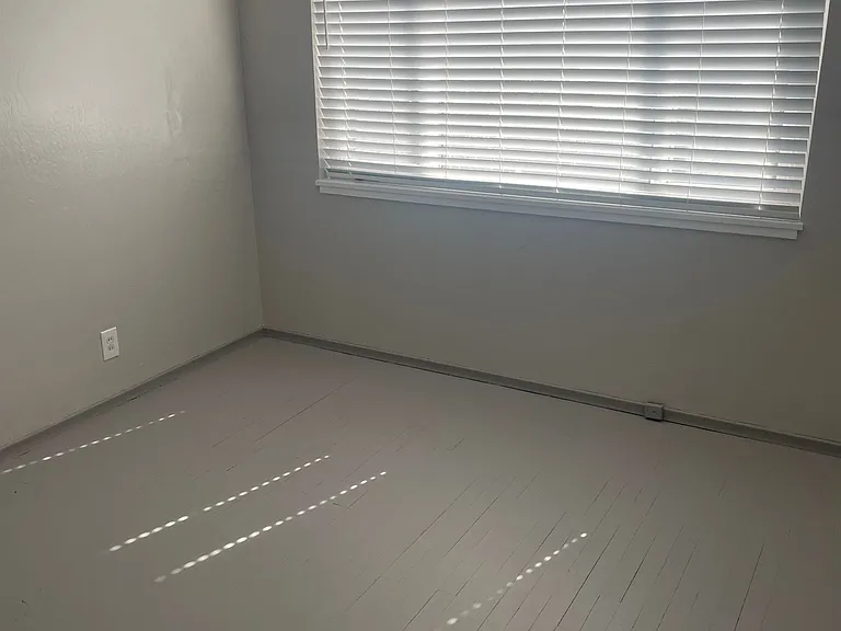 5496 Carlson Dr — Photo 18