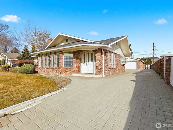 4th image of 119 N 46th Avenue