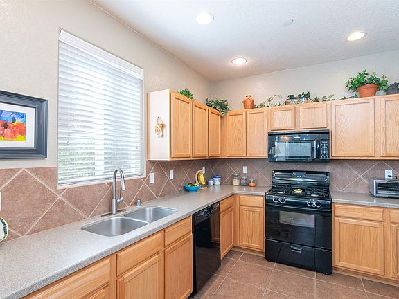 4th image of 4352A Santo Domingo St