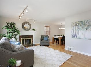 176 Marian Ave, Fanwood, NJ 07023