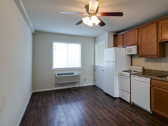 4th image of 1026 Bluemont Ave APT 13
