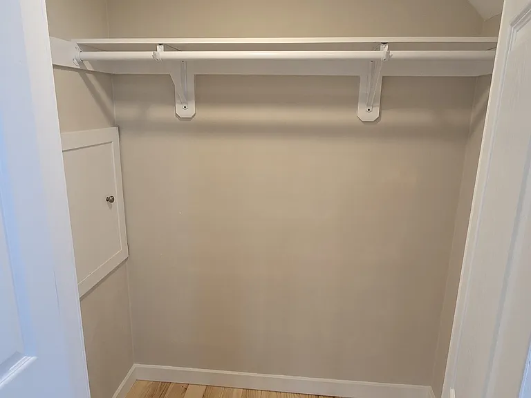 208 Center Ave #2 — Photo 24