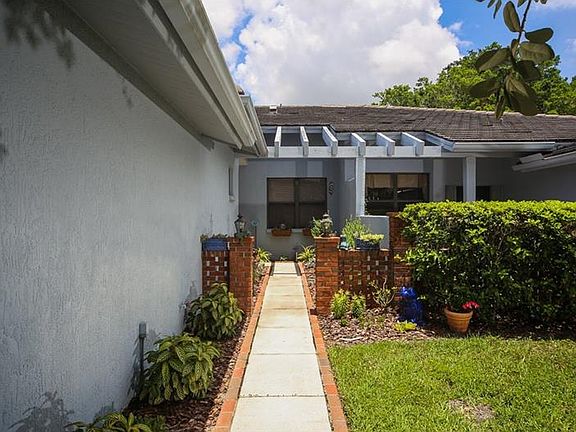 2nd image of 4223 Moss Oak Pl